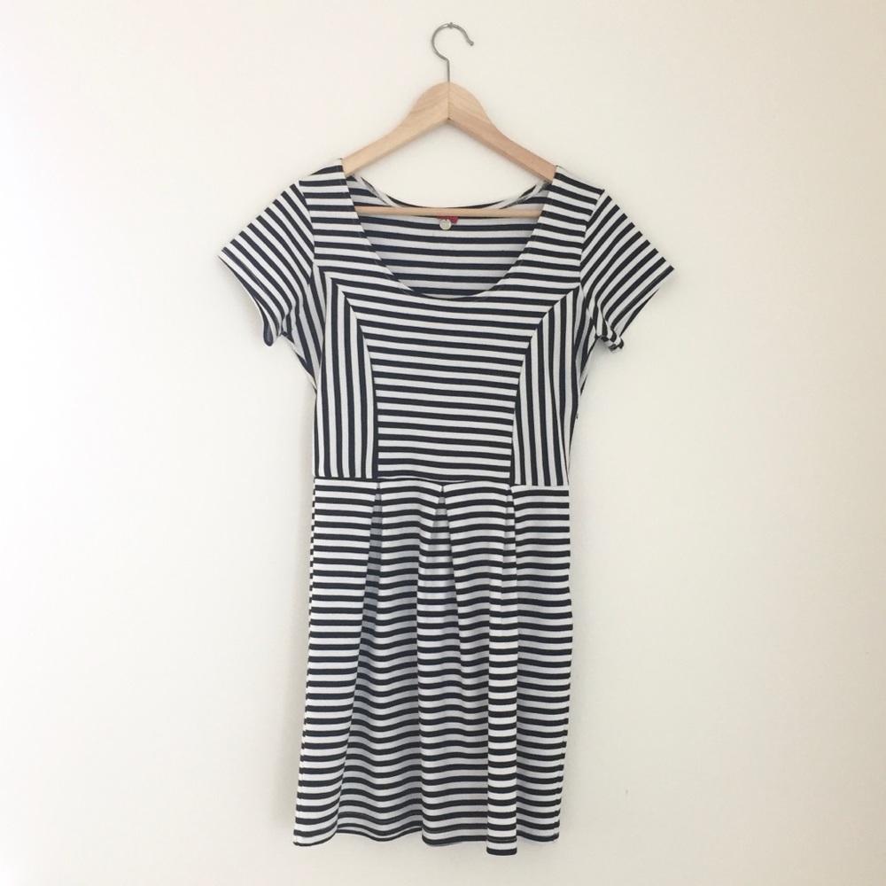 Cute striped mini dress!